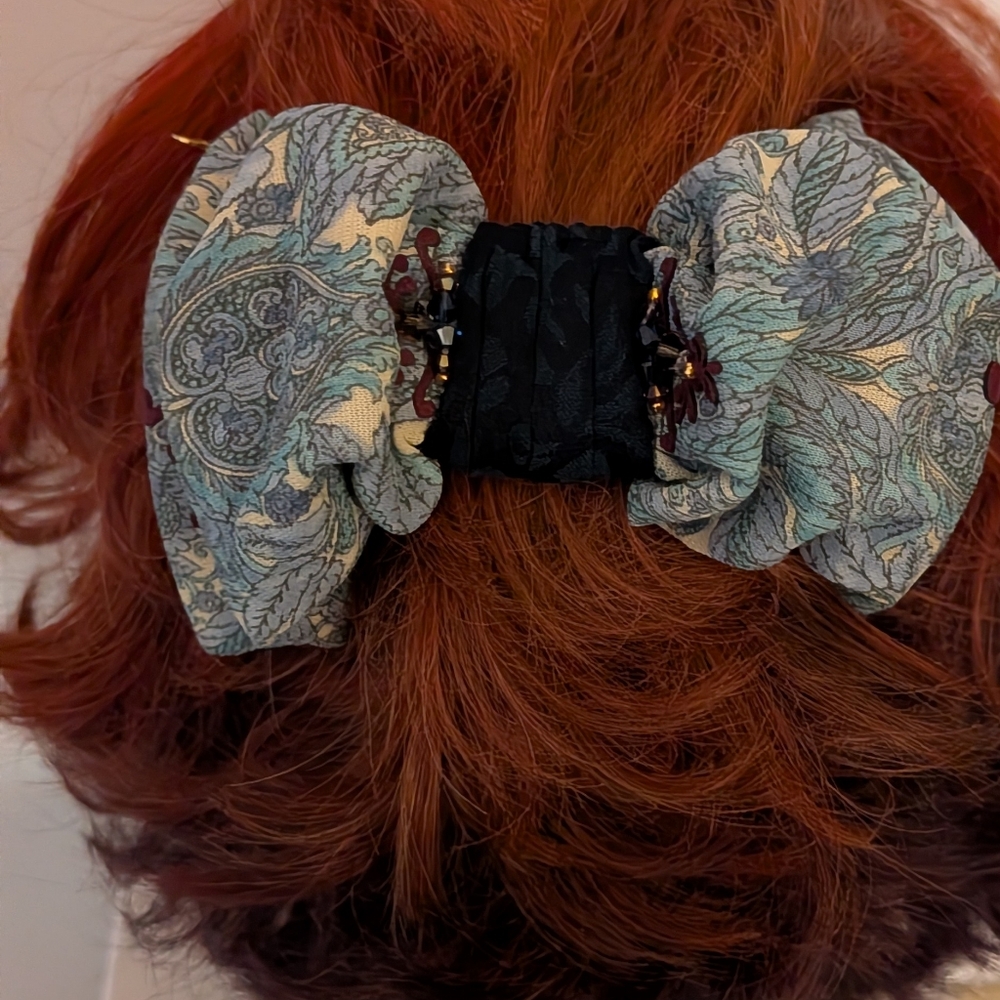 Hair Accessory - Picture 6 of 9